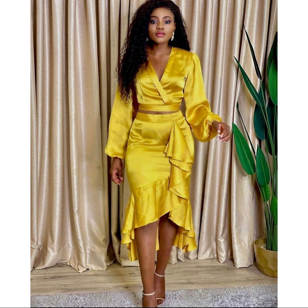 2 piece skirt set in mustard yellow, new